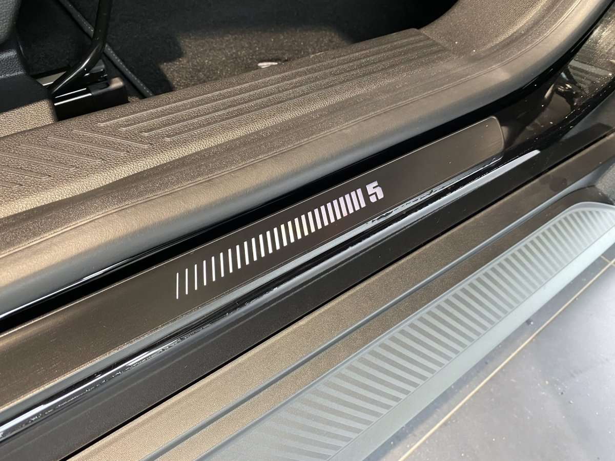 Fahrzeugbild eines Renault 5 E-TECH