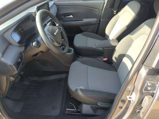 Fahrzeugbild eines Dacia Jogger