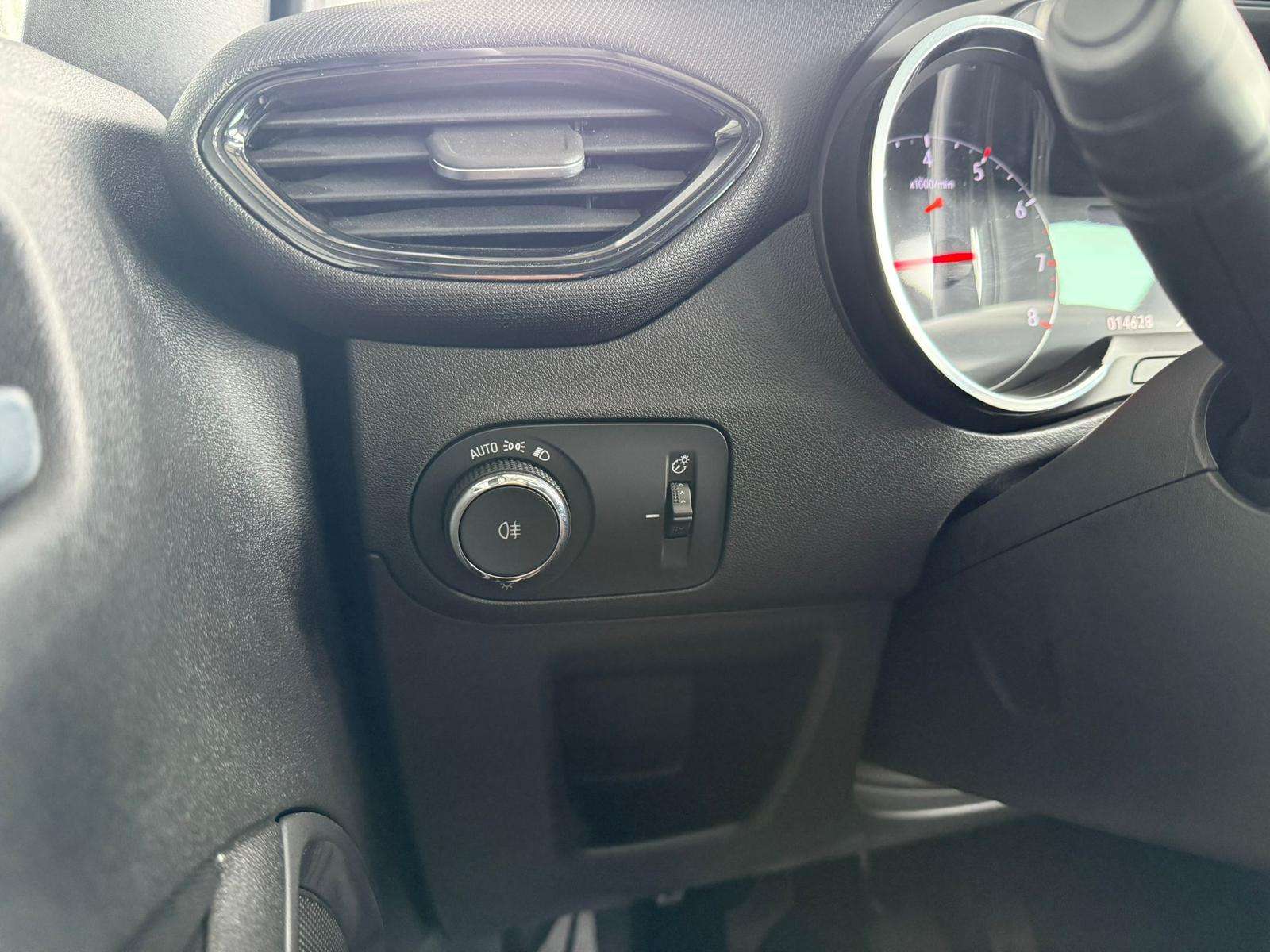 Fahrzeugbild eines Opel Crossland X