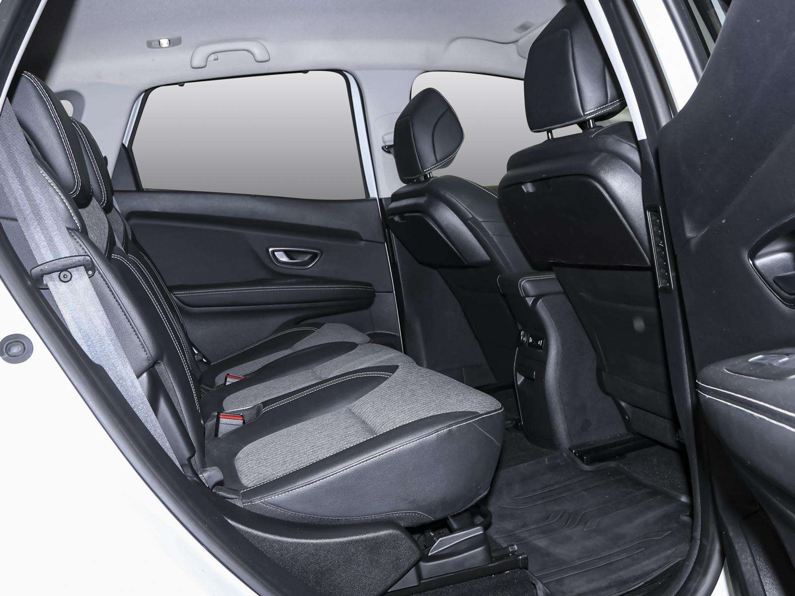 Fahrzeugbild eines Renault Scénic