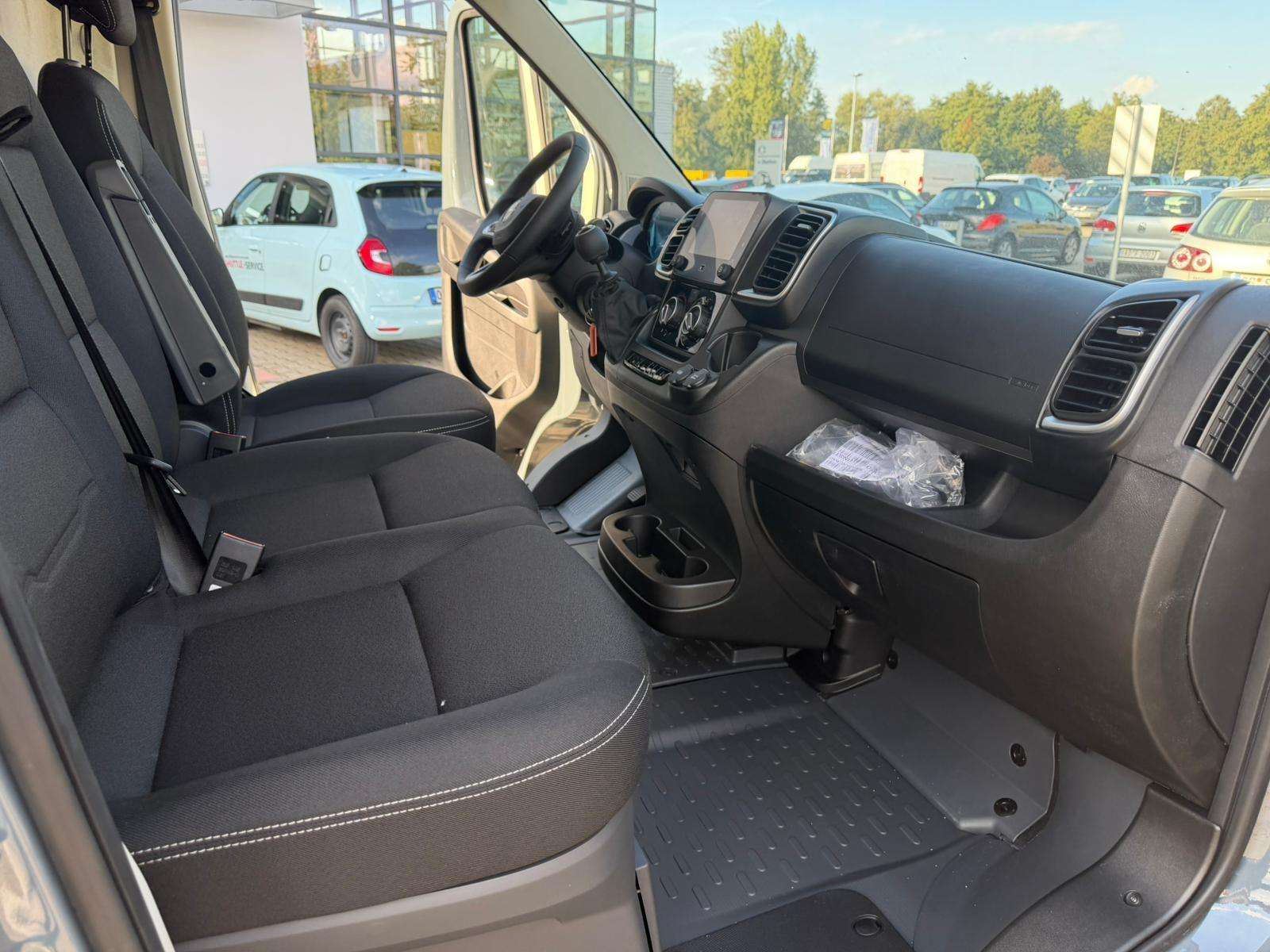 Fahrzeugbild eines Opel Movano