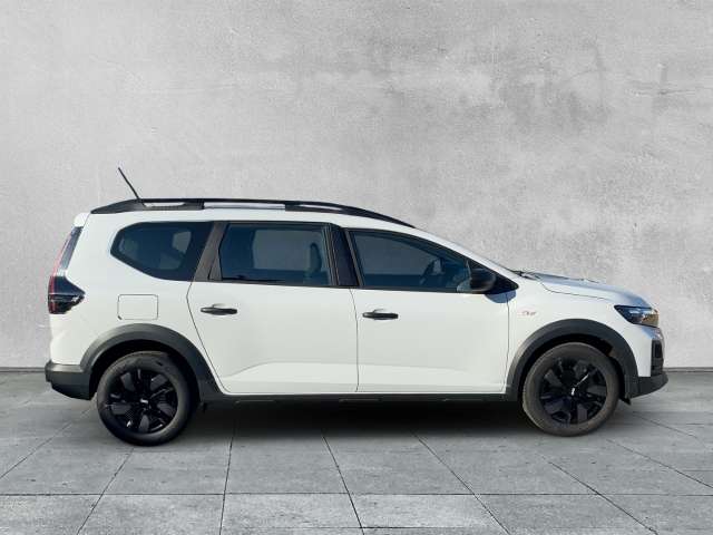 Fahrzeugbild eines Dacia Jogger