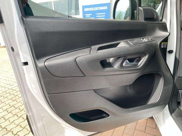 Fahrzeugbild eines Opel Combo