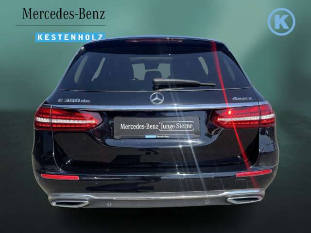 Fahrzeugbild eines Mercedes-Benz E-Klasse