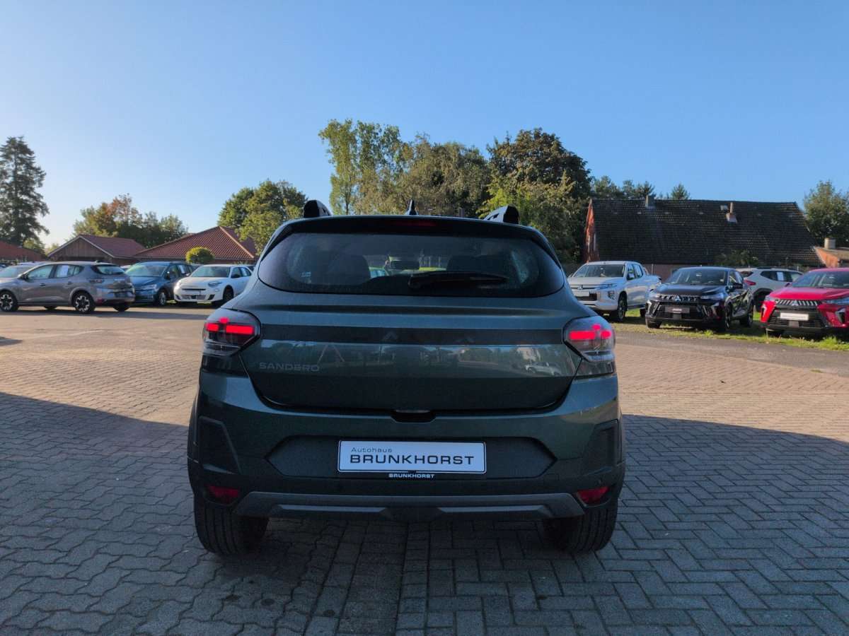 Fahrzeugbild eines Dacia Sandero