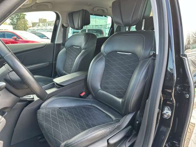 Fahrzeugbild eines Renault Grand Scénic