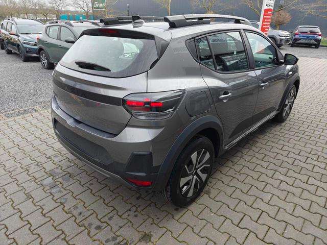 Fahrzeugbild eines Dacia Sandero