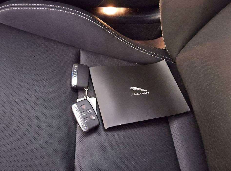 Fahrzeugbild eines Jaguar F-Type