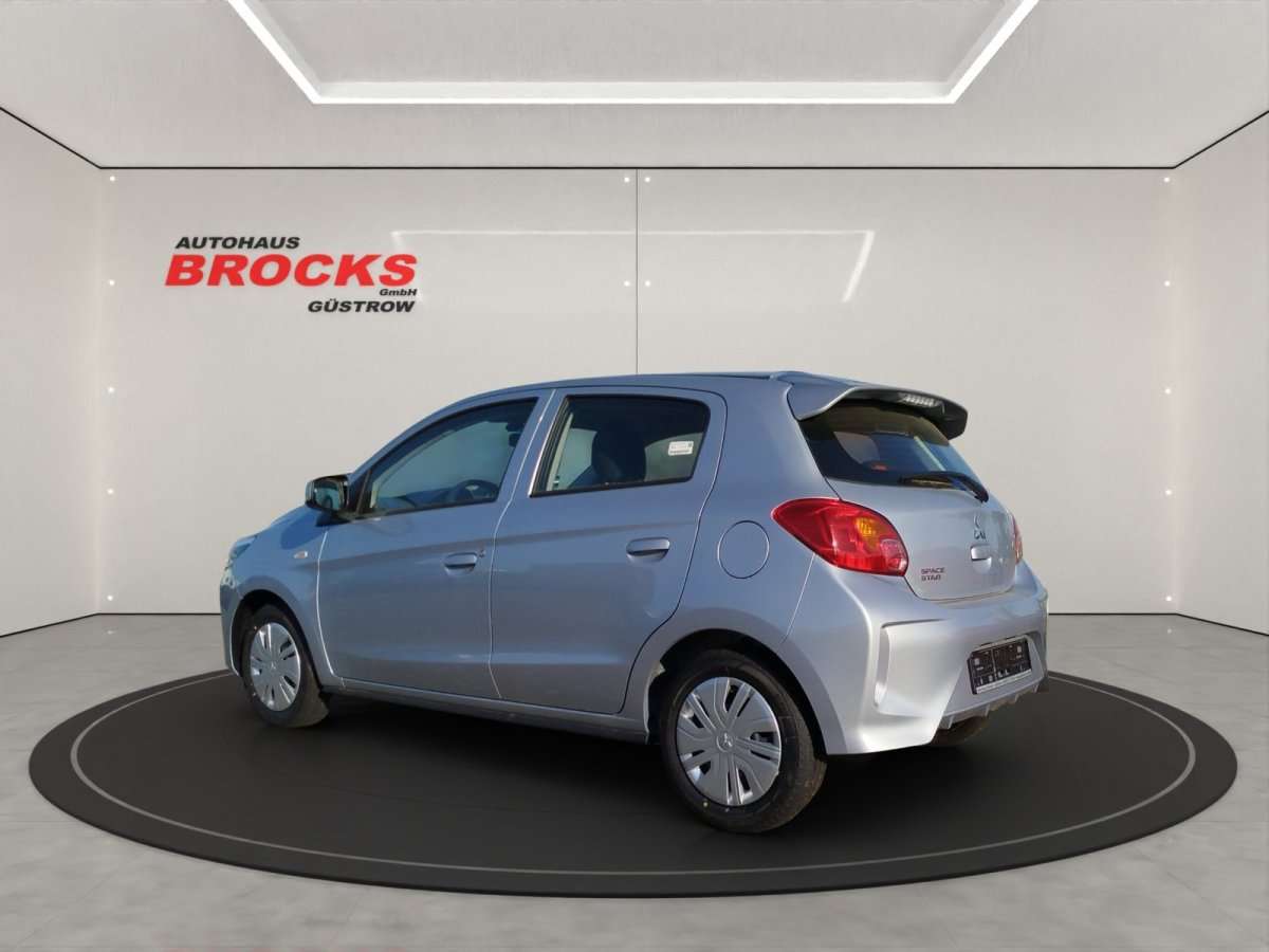 Fahrzeugbild eines Mitsubishi Space Star