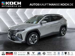 Schräge Frontansicht auf einen Hyundai Tucson , freigestellt
