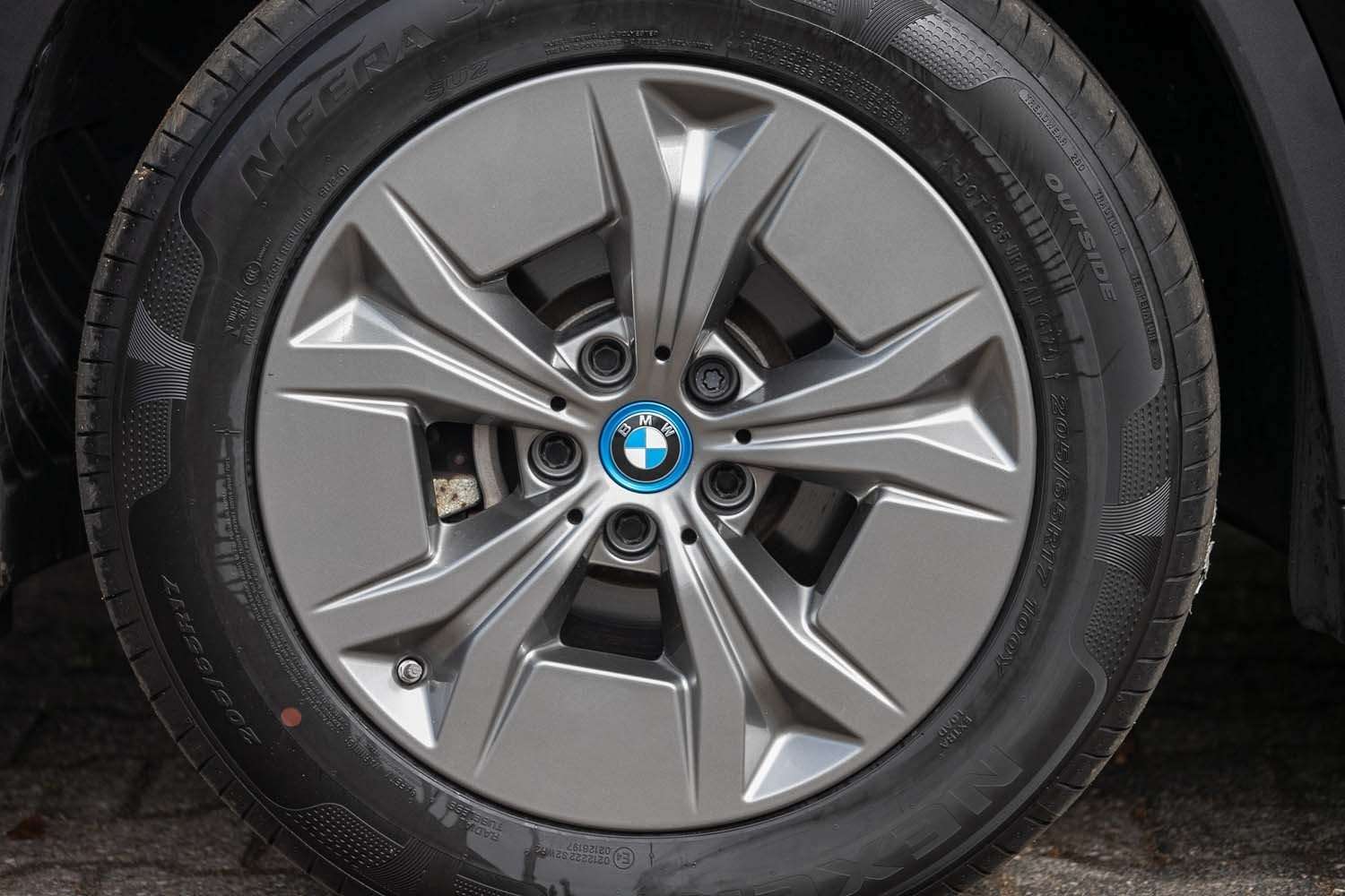 Fahrzeugbild eines BMW iX1