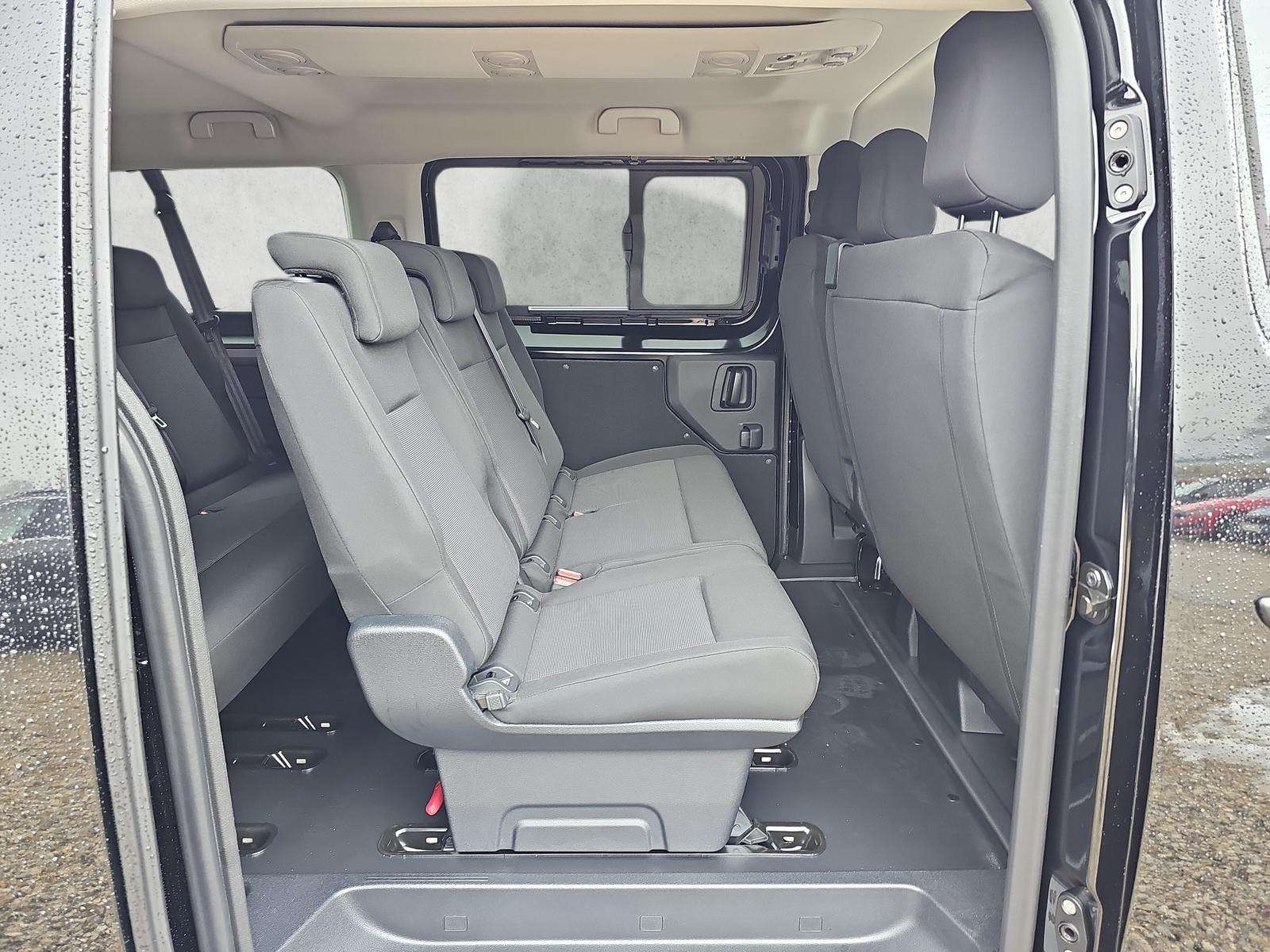 Fahrzeugbild eines Opel Vivaro