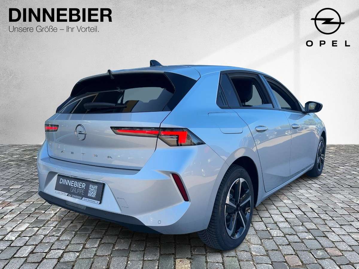 Fahrzeugbild eines Opel Astra