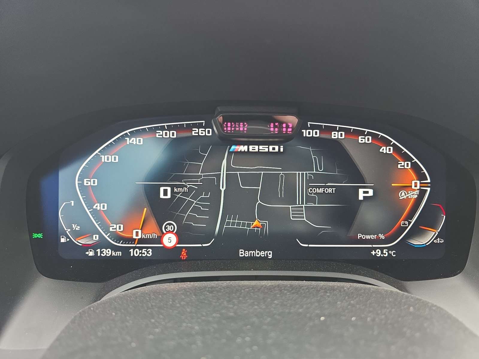 Fahrzeugbild eines BMW 8er-Reihe