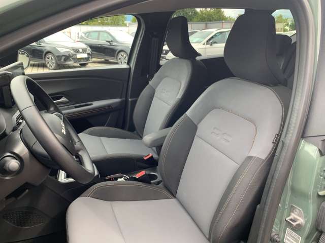 Fahrzeugbild eines Dacia Jogger