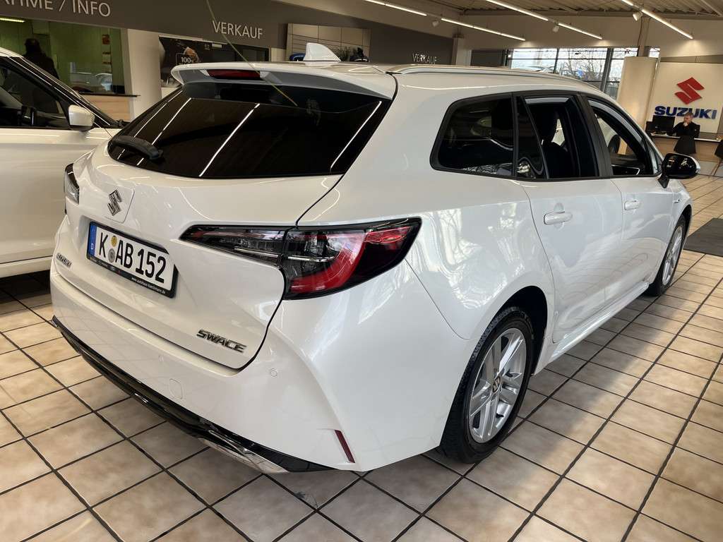 Fahrzeugbild eines Suzuki Swace