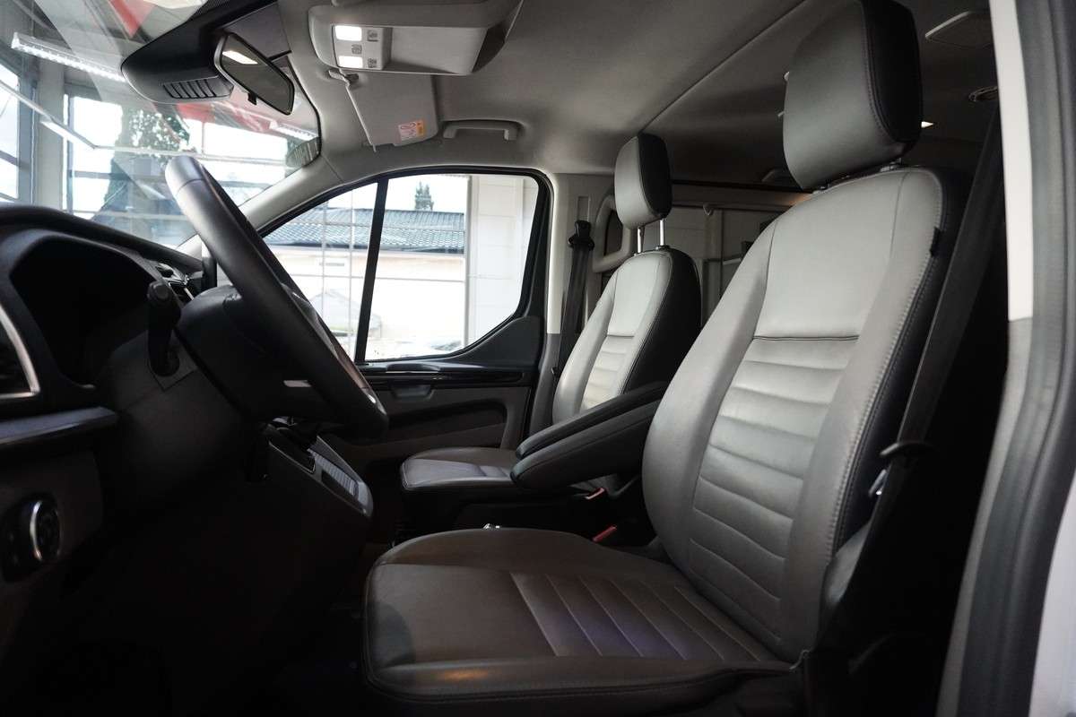 Fahrzeugbild eines Ford Tourneo Custom