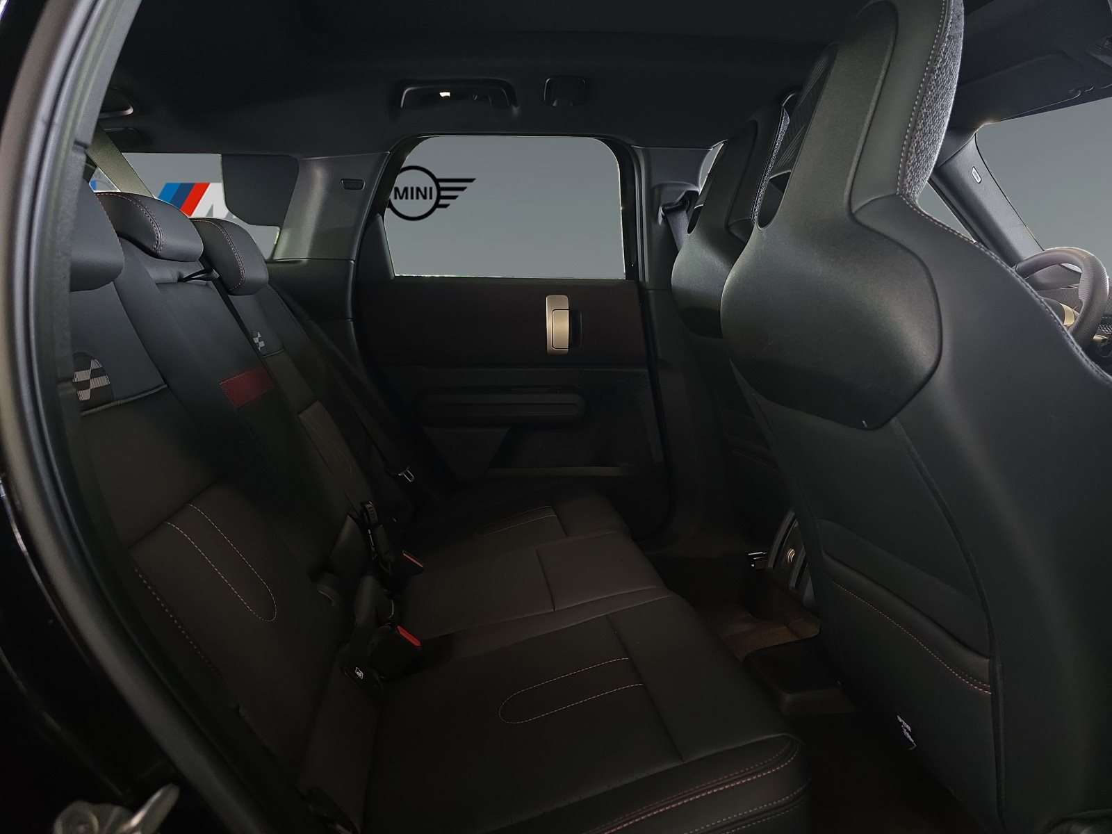 Fahrzeugbild eines MINI COOPER