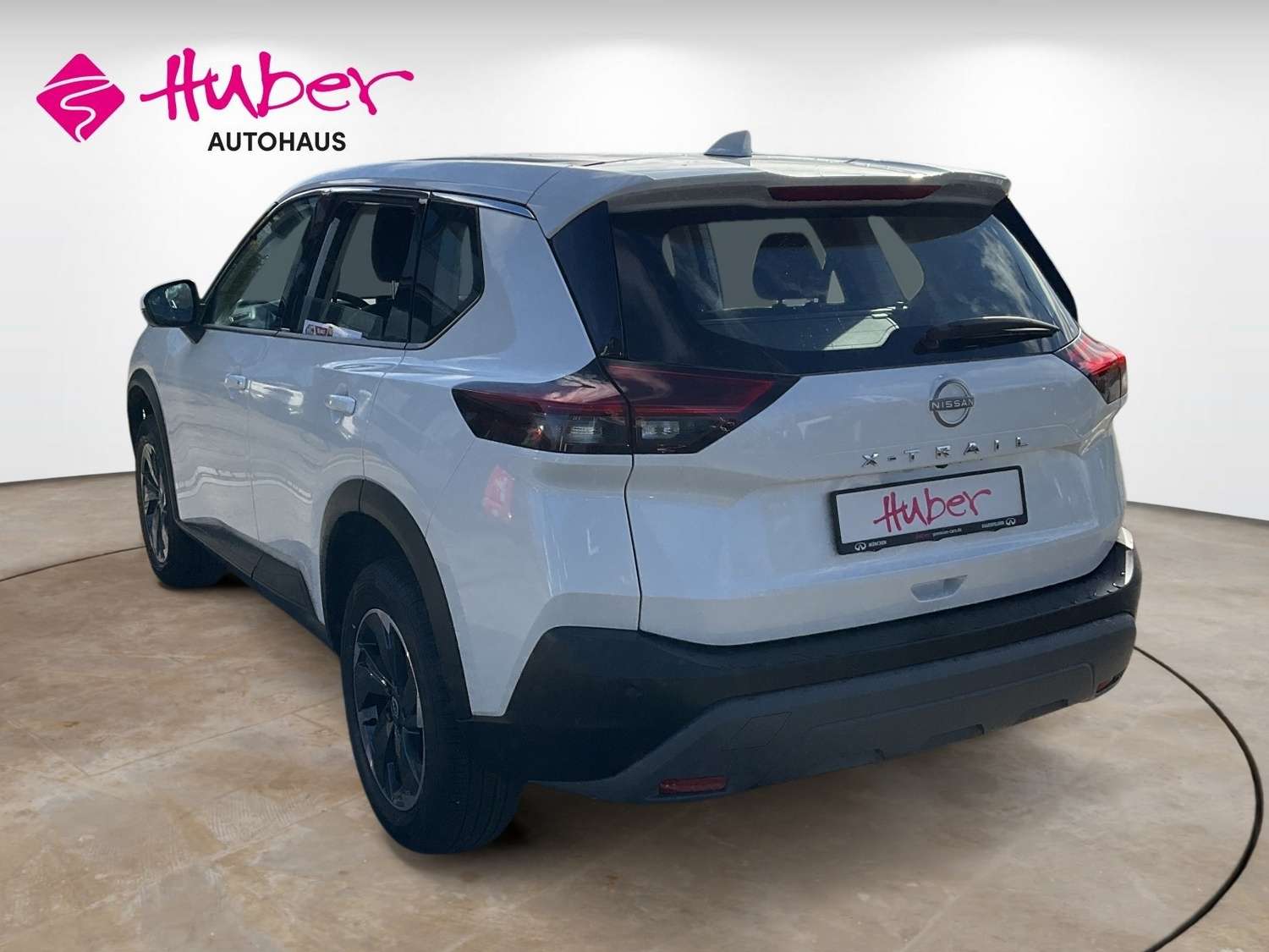 Fahrzeugbild eines Nissan X-TRAIL