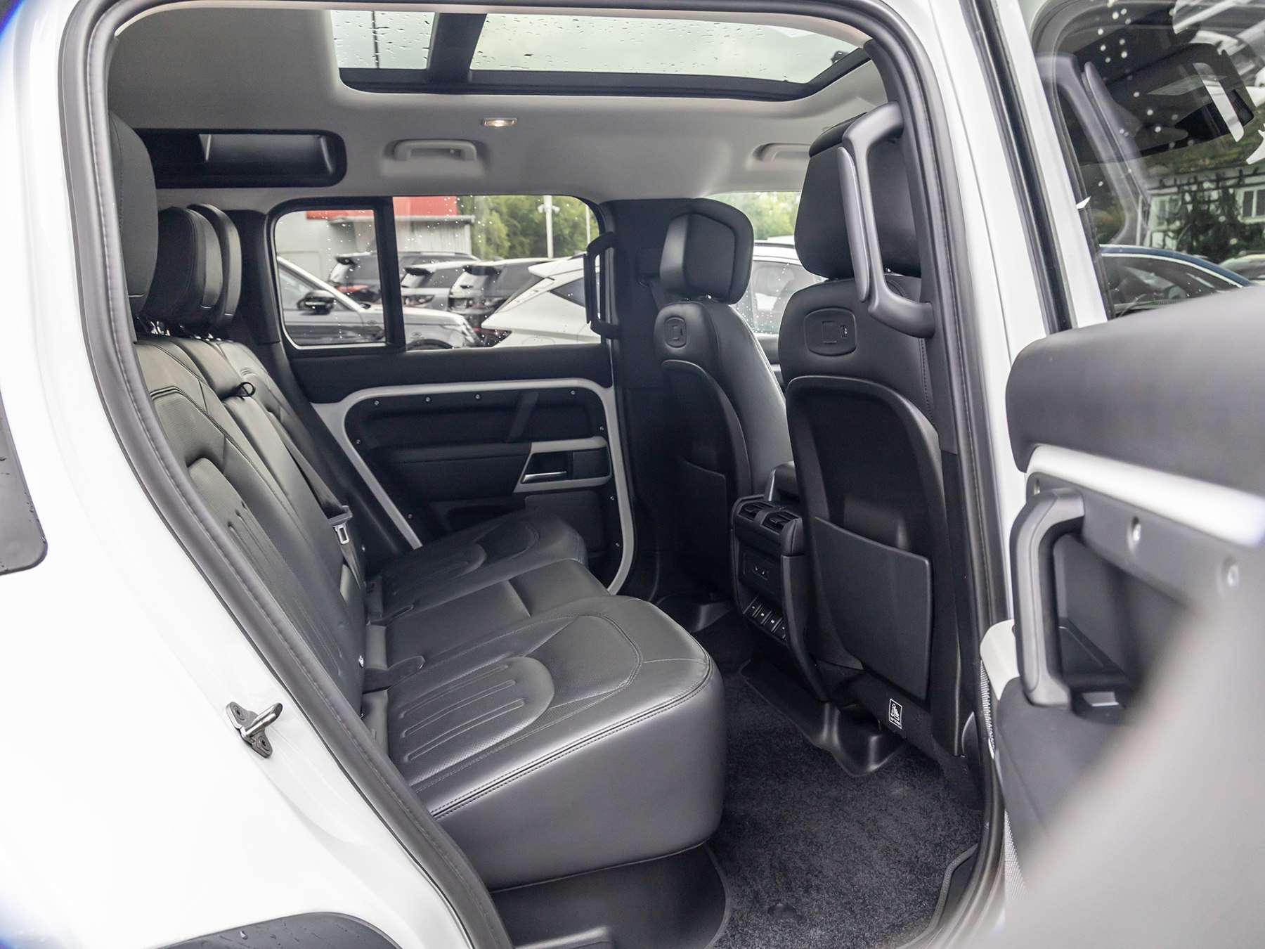 Fahrzeugbild eines Land Rover Defender