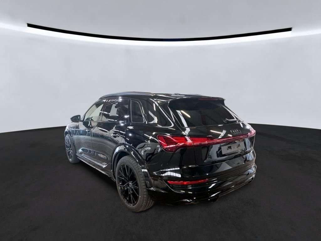 Fahrzeugbild eines Audi e-tron