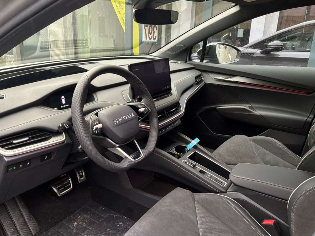 Fahrzeugbild eines Skoda ELROQ