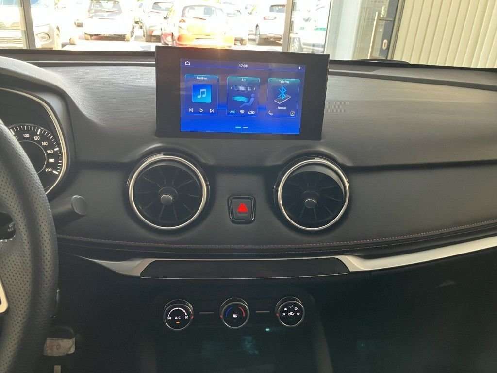 Fahrzeugbild eines DFSK Fengon 500