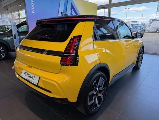 Fahrzeugbild eines Renault 5 E-TECH