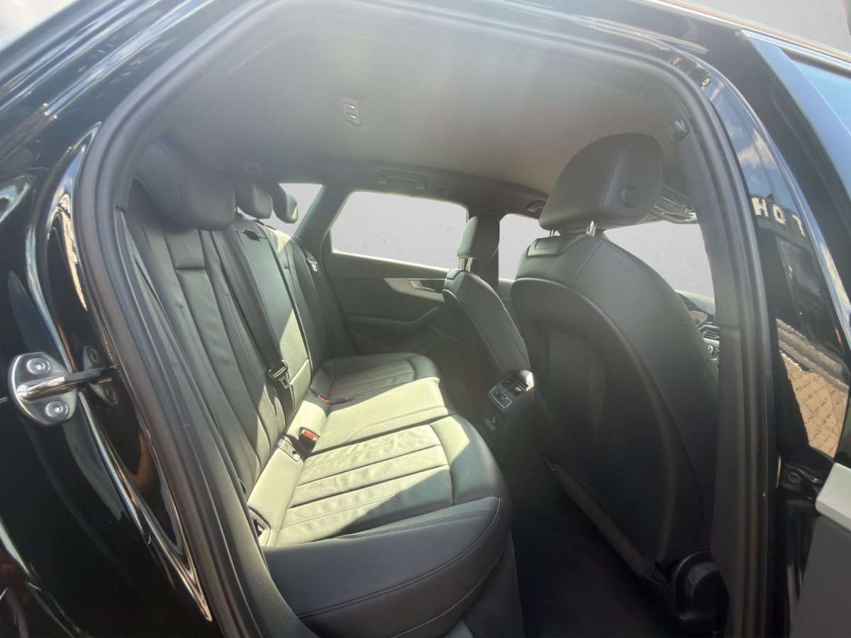 Fahrzeugbild eines Audi A4