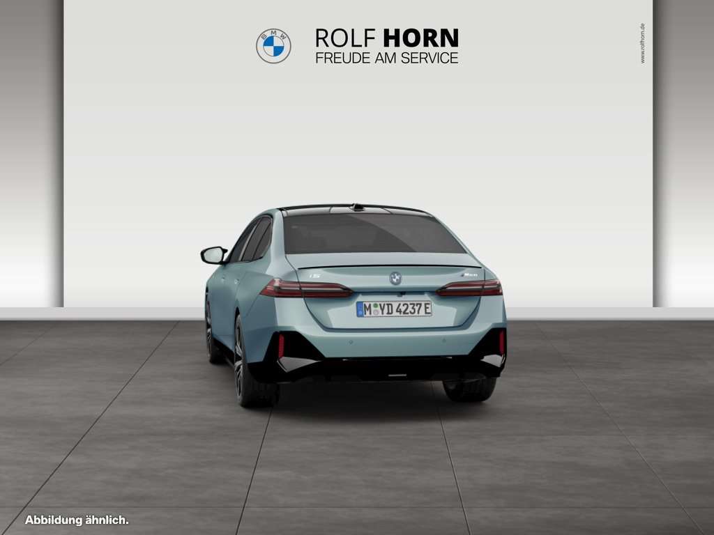 Fahrzeugbild eines BMW i5