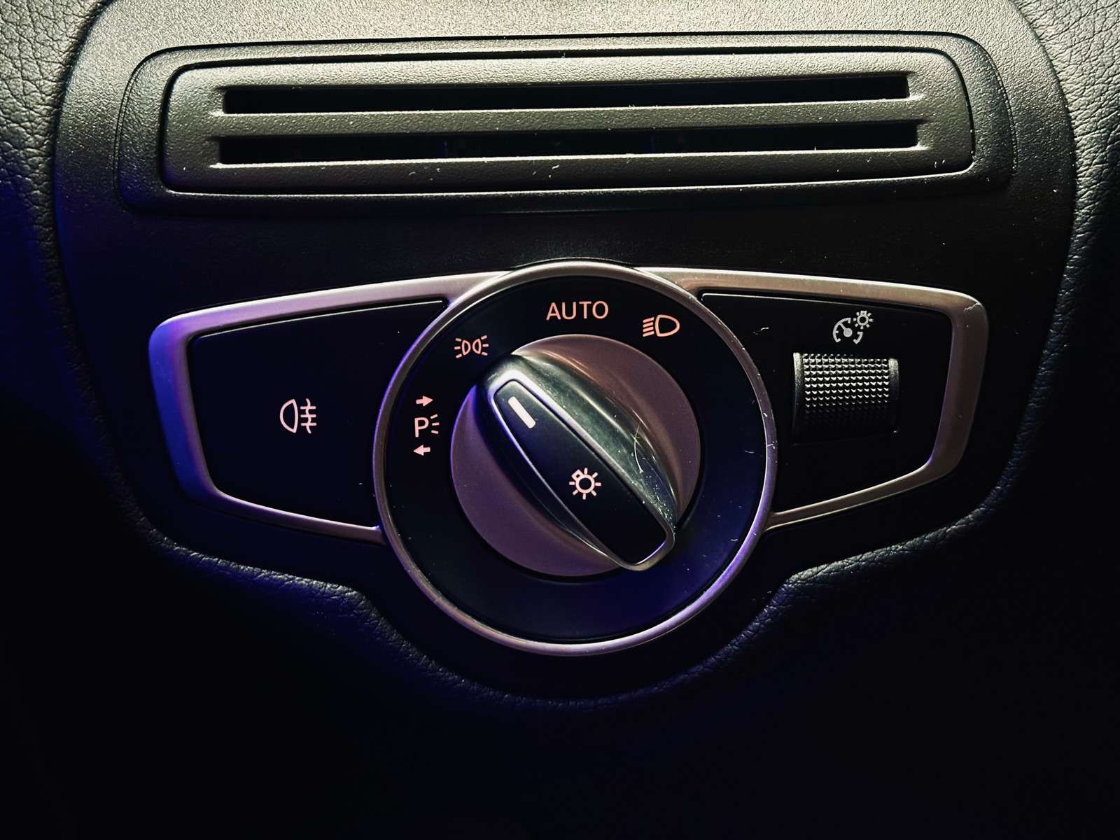 Fahrzeugbild eines Mercedes-Benz GLC