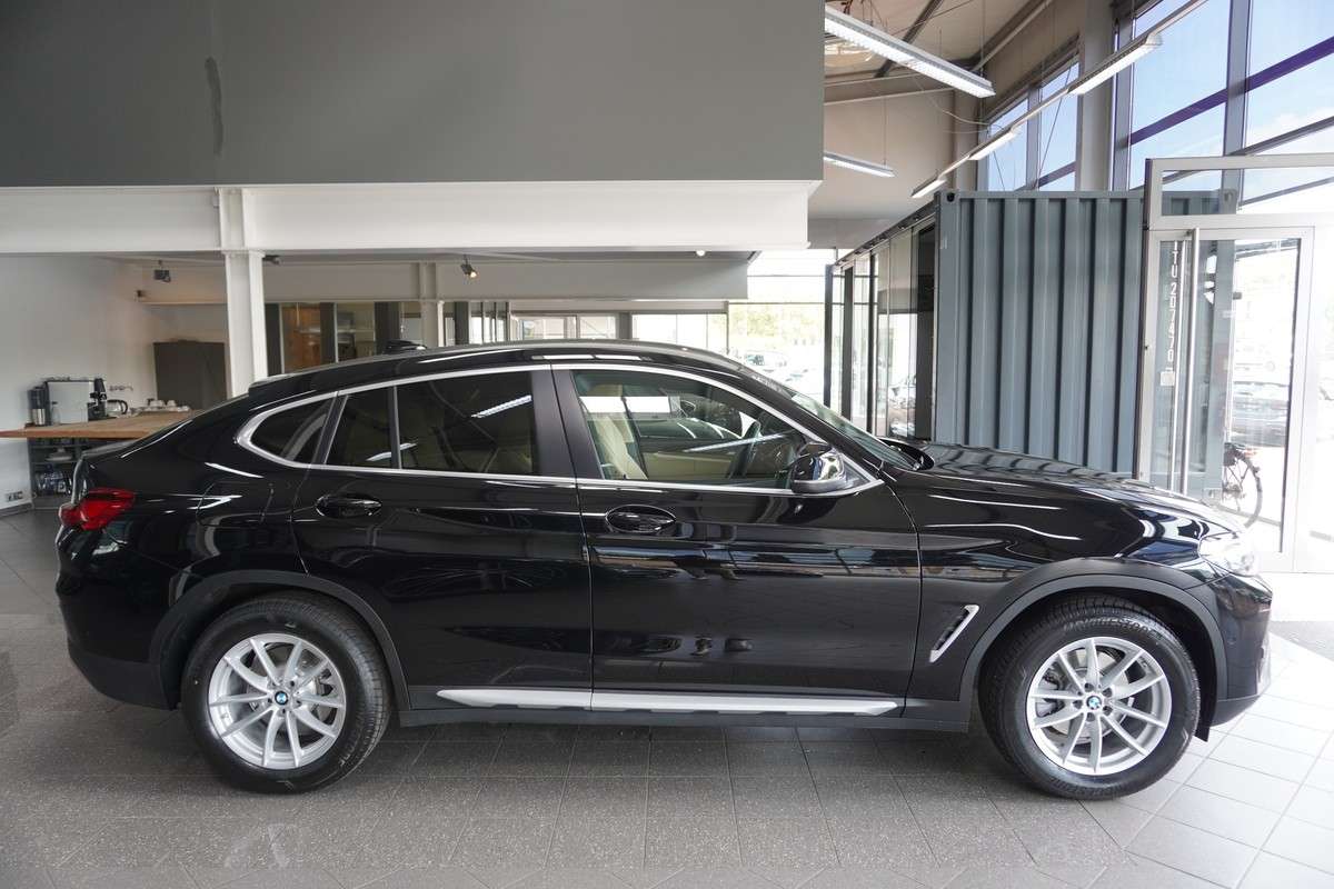 Fahrzeugbild eines BMW X4