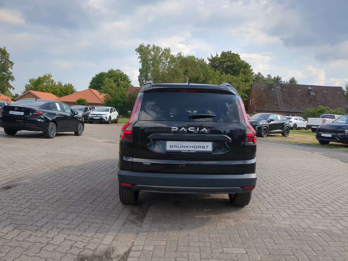 Fahrzeugbild eines Dacia Jogger