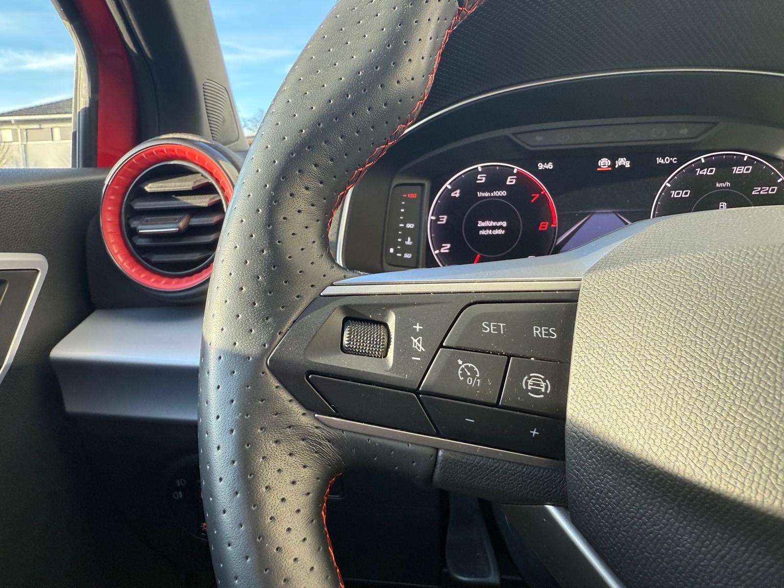 Fahrzeugbild eines SEAT Ibiza