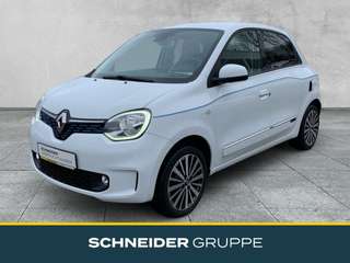 Schräge Frontansicht auf einen Renault Twingo , freigestellt