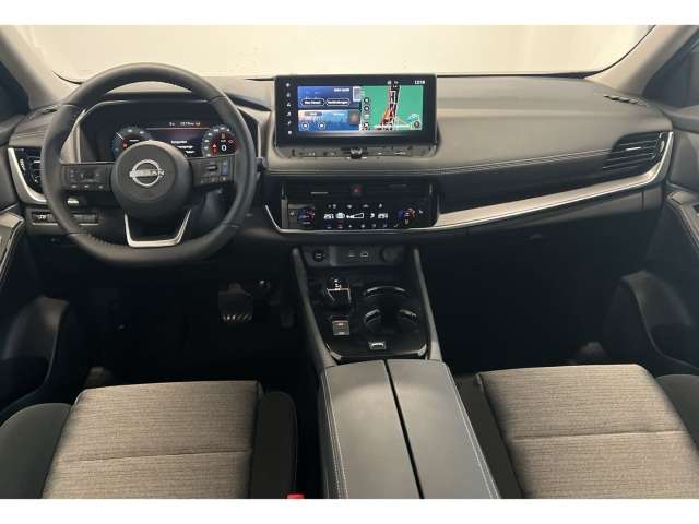 Fahrzeugbild eines Nissan X-TRAIL