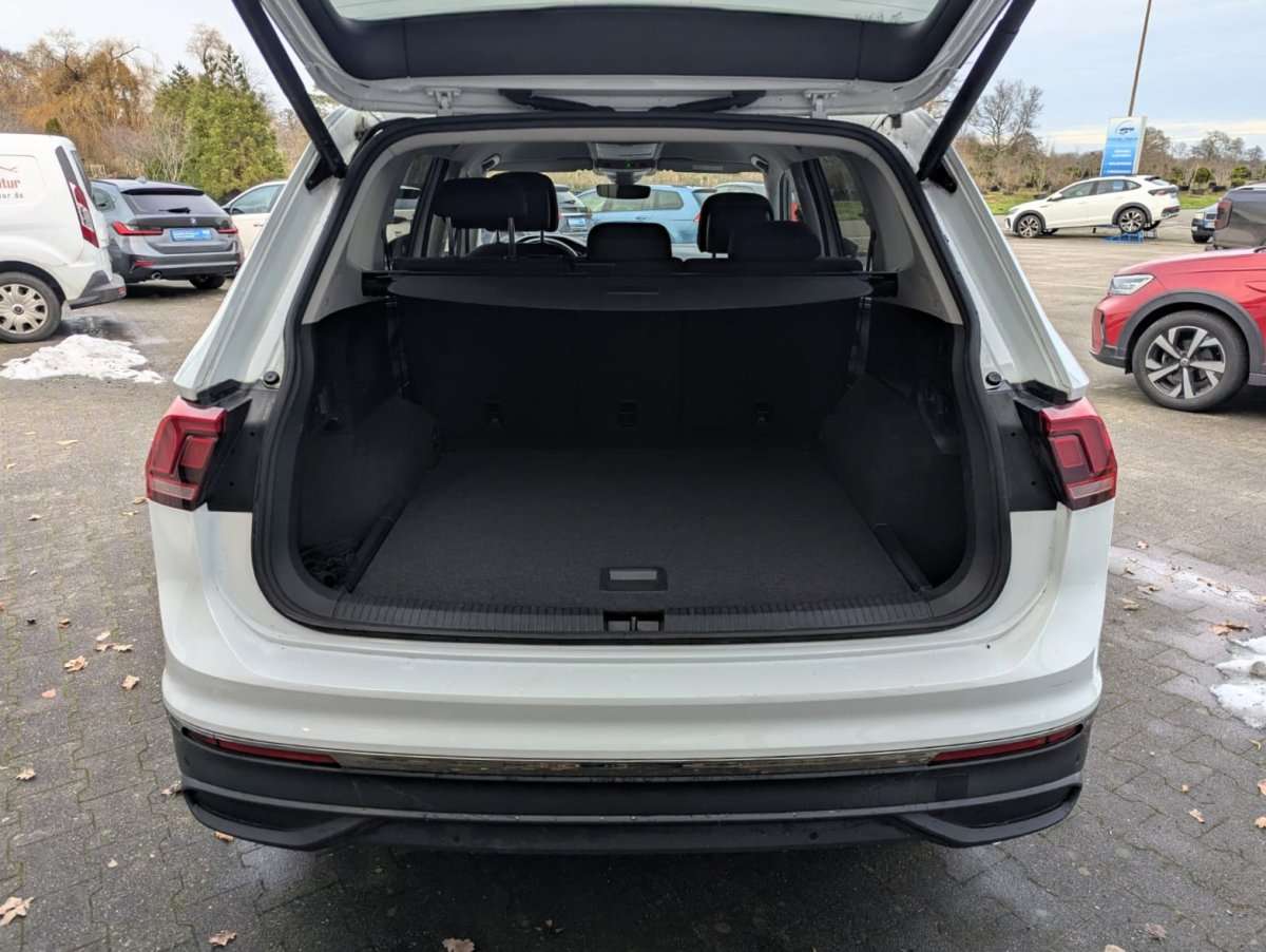 Fahrzeugbild eines Volkswagen Tiguan Allspace