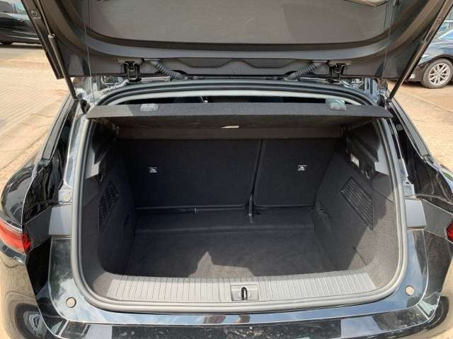 Fahrzeugbild eines Renault Megane E-TECH