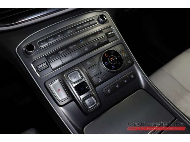 Fahrzeugbild eines Hyundai Santa Fe