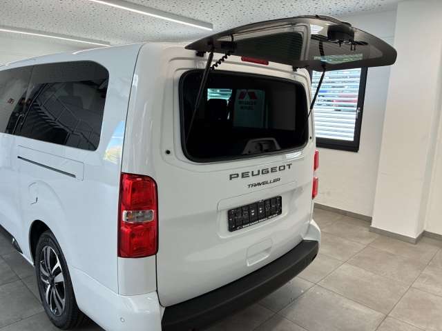 Fahrzeugbild eines Peugeot Traveller