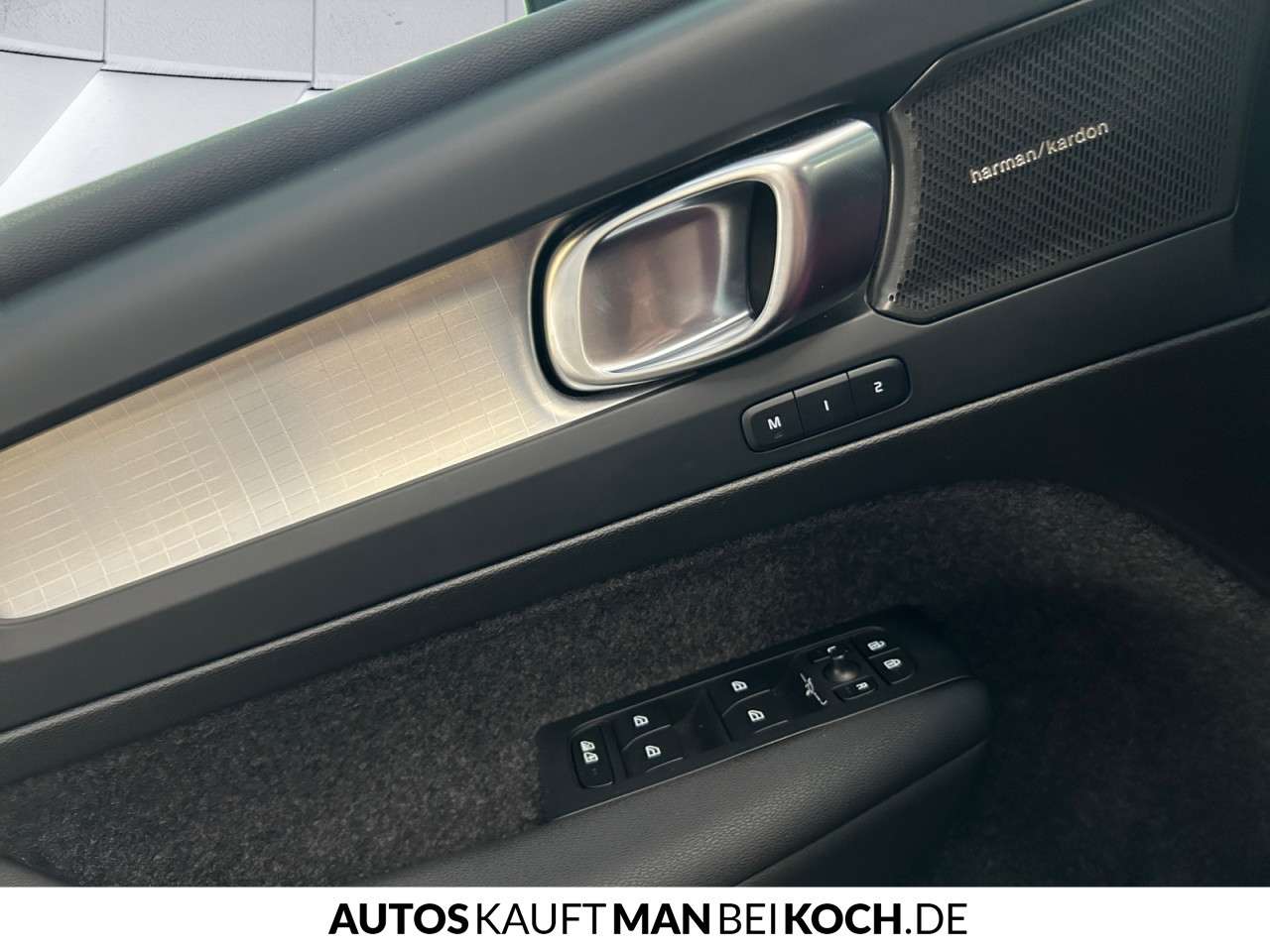 Fahrzeugbild eines Volvo XC40