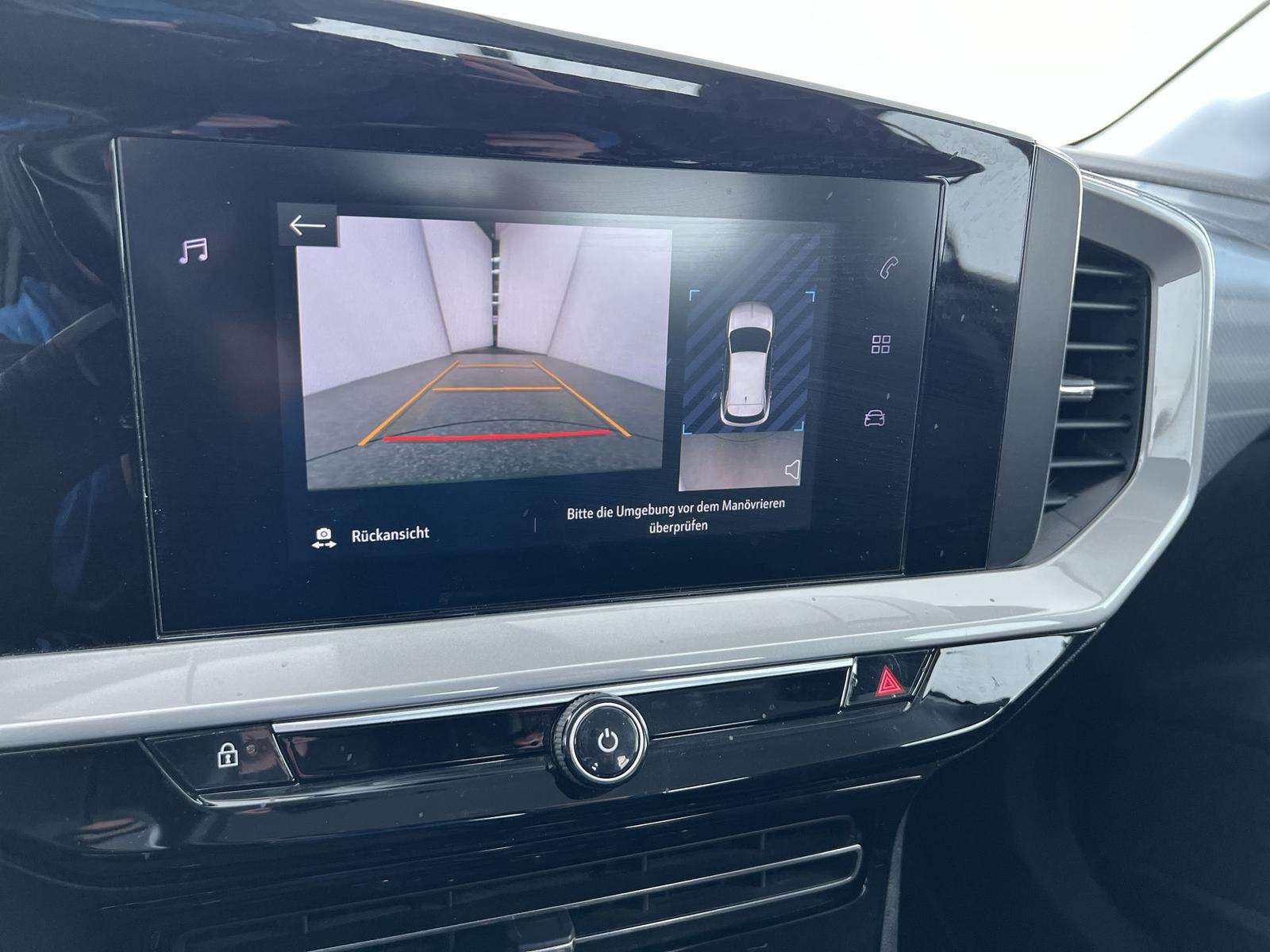 Fahrzeugbild eines Opel Mokka Electric