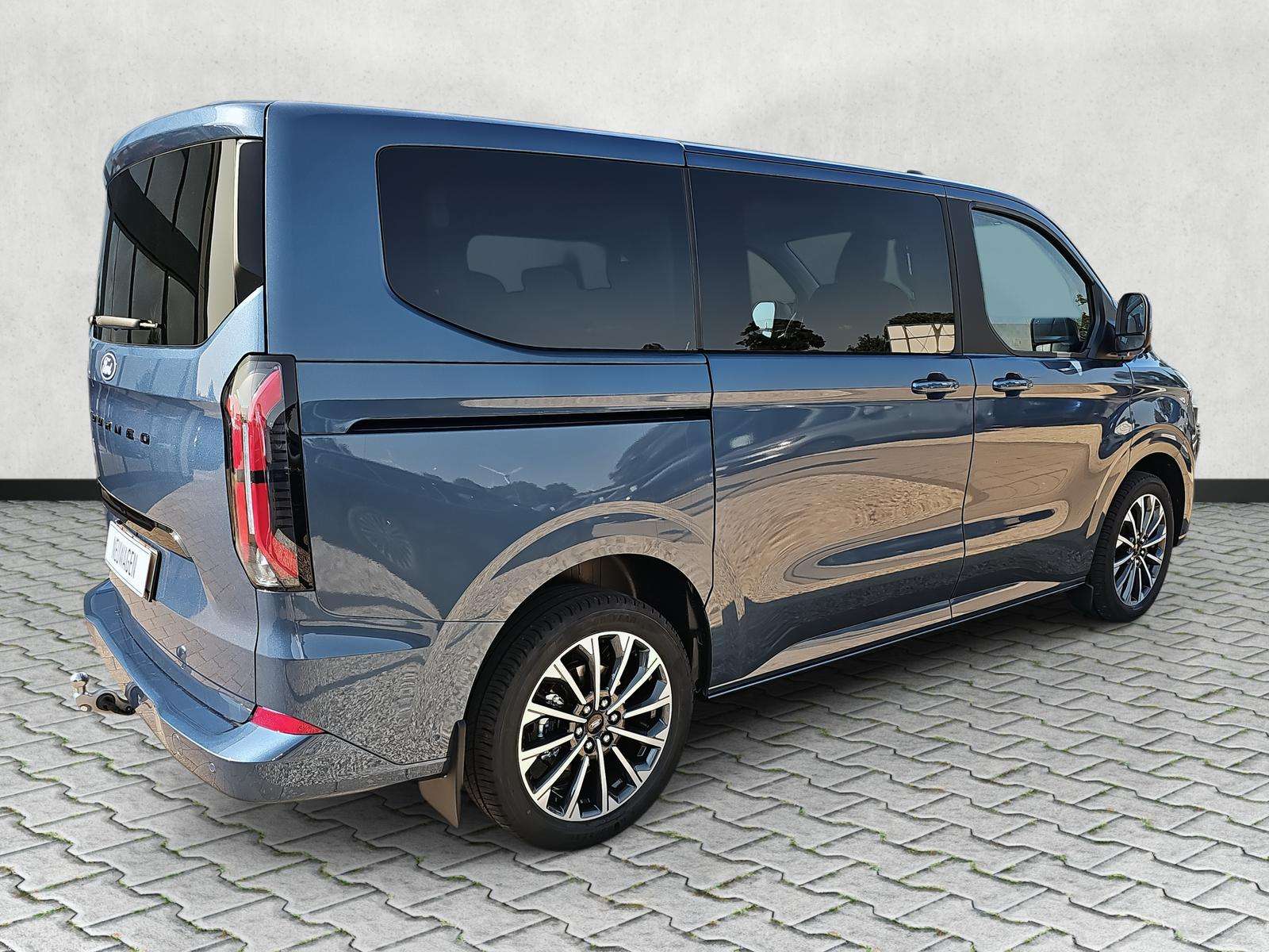 Fahrzeugbild eines Ford Tourneo Custom