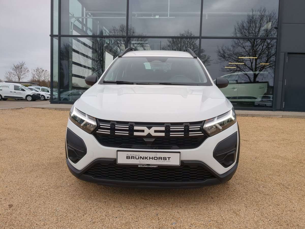Fahrzeugbild eines Dacia Jogger