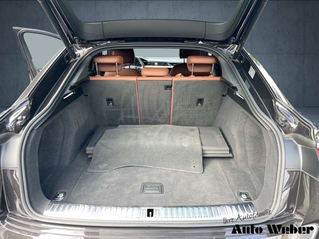 Fahrzeugbild eines Audi Q8