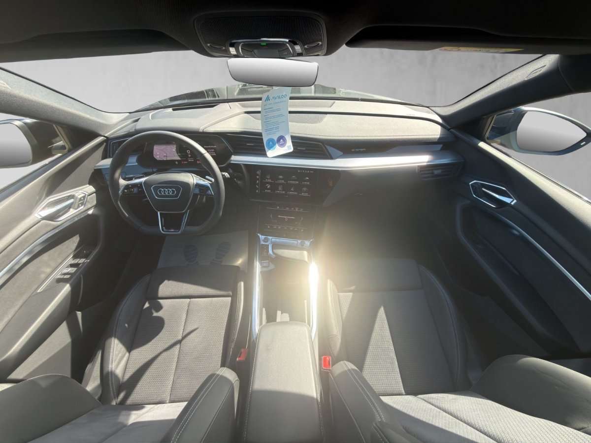 Fahrzeugbild eines Audi e-tron