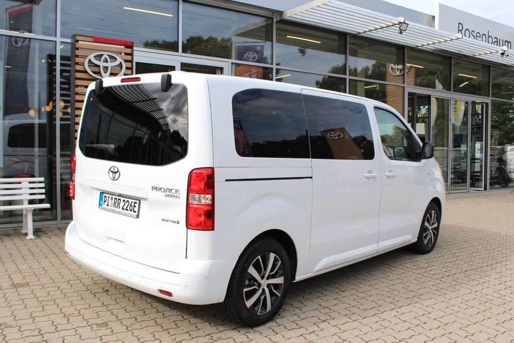 Fahrzeugbild eines Toyota Proace