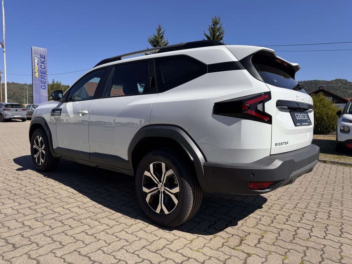 Fahrzeugbild eines Dacia Bigster