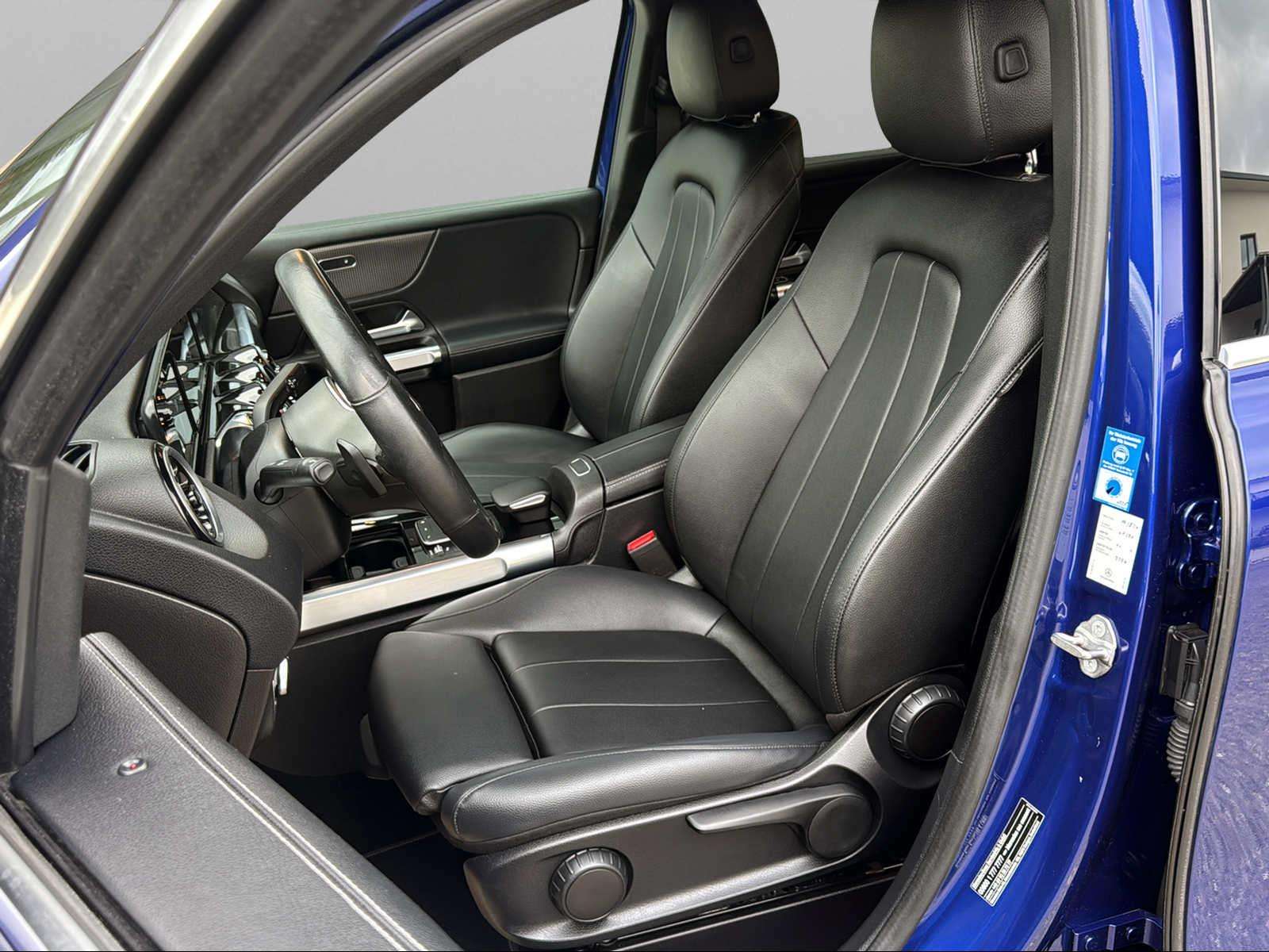 Fahrzeugbild eines Mercedes-Benz GLB