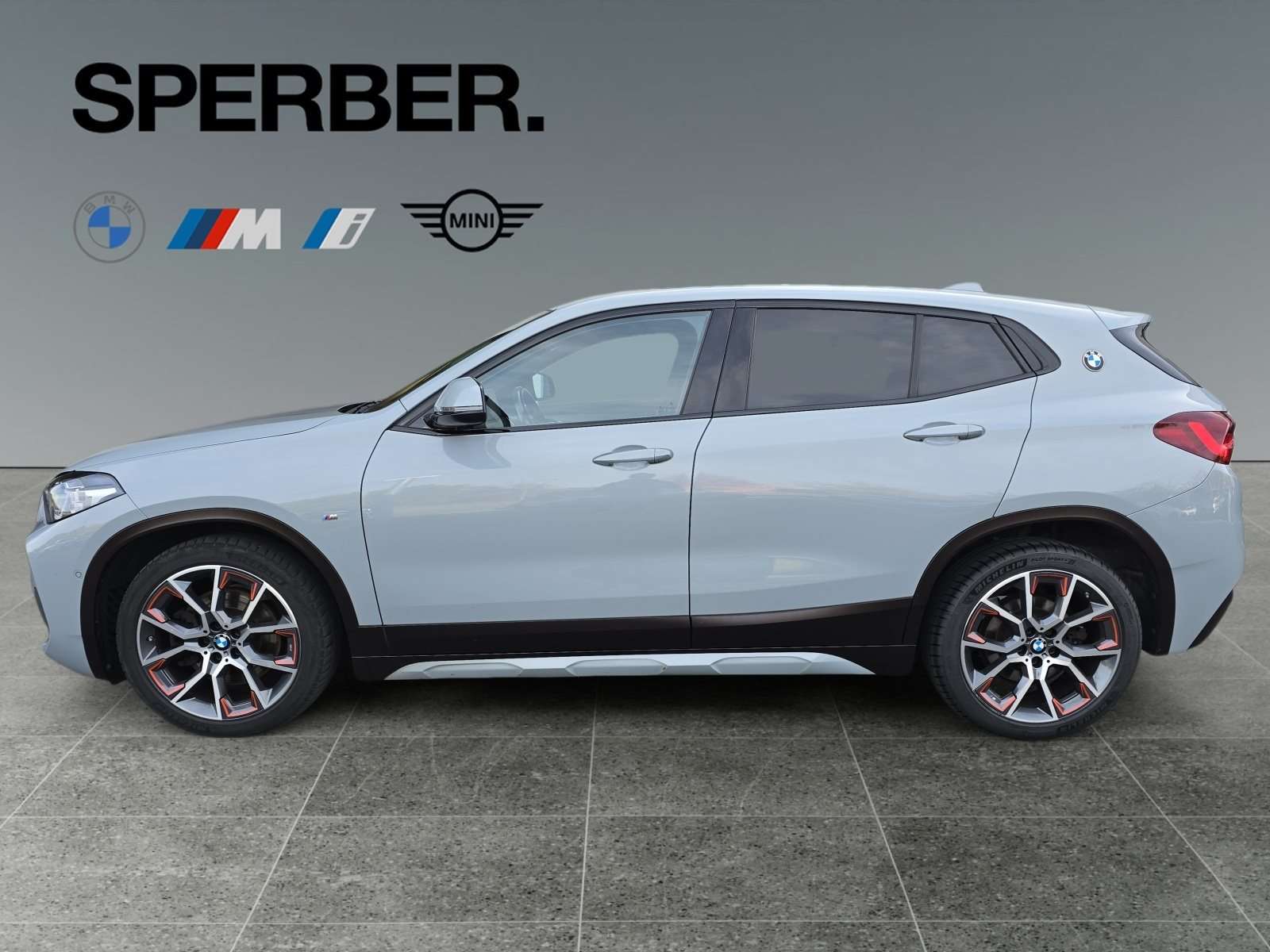 Fahrzeugbild eines BMW X2